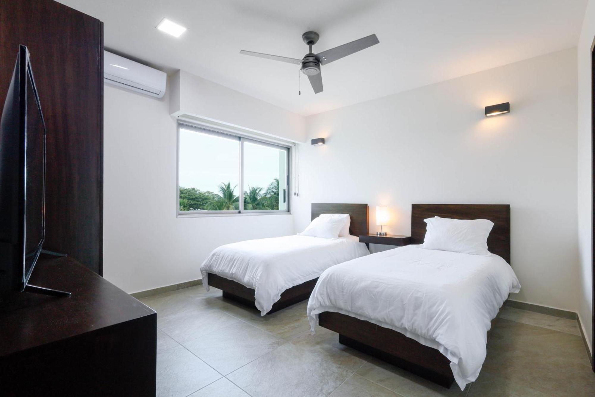 La Poza Suites Isla Mujeres Bagian luar foto